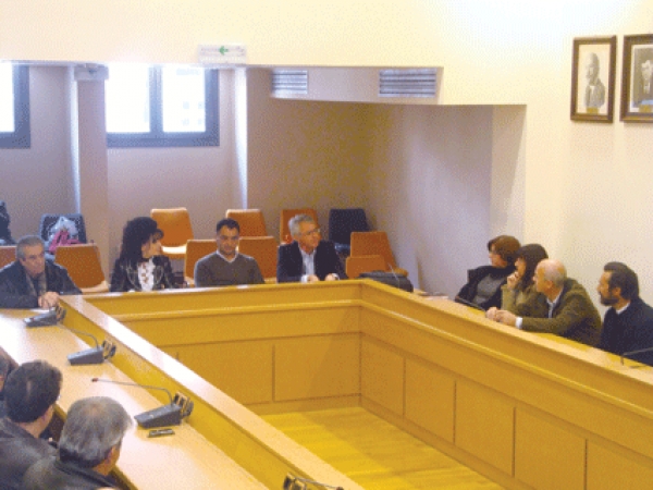Συνάντηση Γιάννη Σμυρνιώτη με σχολικές επιτροπές