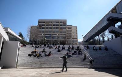 ΑΕΙ: Εσωτερικό «Erasmus», κοινά και διπλά πτυχία, start-ups φοιτητών στο νέο ν/σ του υπ. Παιδείας