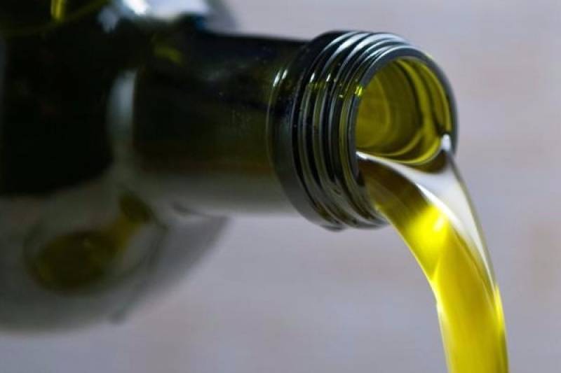 Η παρωδία των εκδηλώσεων για το ελαιόλαδο και το αβέβαιο μέλλον