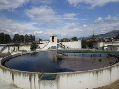 Φλερτάρει με το “βαθύ κόκκινο” η Μεσσηνία: 600 κρούσματα δείχνουν τα λύματα της Καλαμάτας