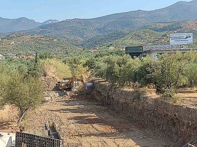 Νέα καθυστέρηση θα φέρουν οι απαλλοτριώσεις - Ενώ βρίσκονται σε εξέλιξη οι εργασίες στο ρέμα Κερεζένια