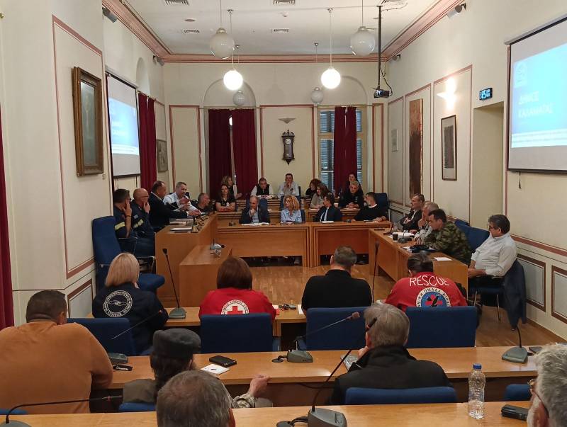 Συντονιστικό Πολιτικής Προστασίας Καλαμάτας: Προτεραιότητα σε καθαρισμό οικοπέδων και δρόμων