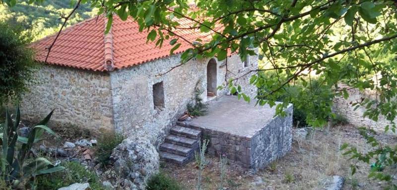 Περπατώντας εκεί που ο χρόνος σταμάτησε: Αθέατα και απομακρυσμένα χωριά στο προσκήνιο