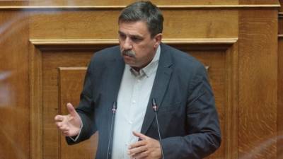 Ξανθός: Να δεσμευτεί η κυβέρνηση ότι δεν θα απολυθεί κανένας εργαζόμενος στο ΕΣΥ