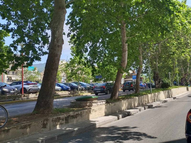 Δημοπρασία για τα πάρκινγκ στο Νέδοντα με μόλις μια προσφορά - Αναβάθμιση με έξυπνα συστήματα