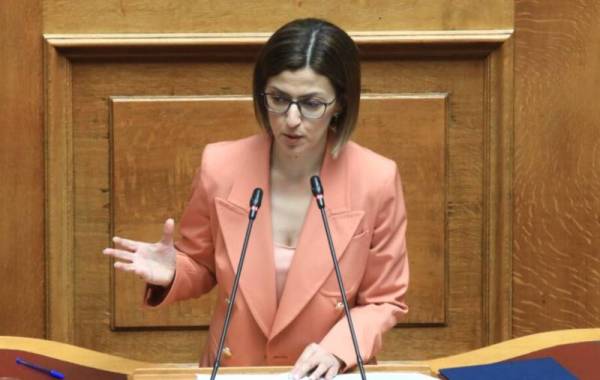 Η Αγαπηδάκη για δομές υγείας της Ανατολικής Πυλίας