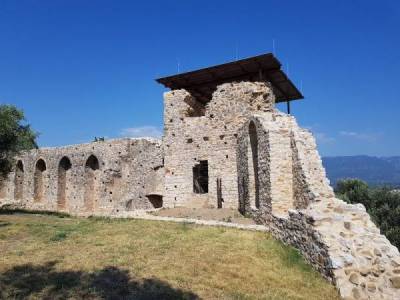 Απάντηση Μενδώνη σε Λαμπρόπουλο για έργα Πολιτισμού στη Μεσσηνία