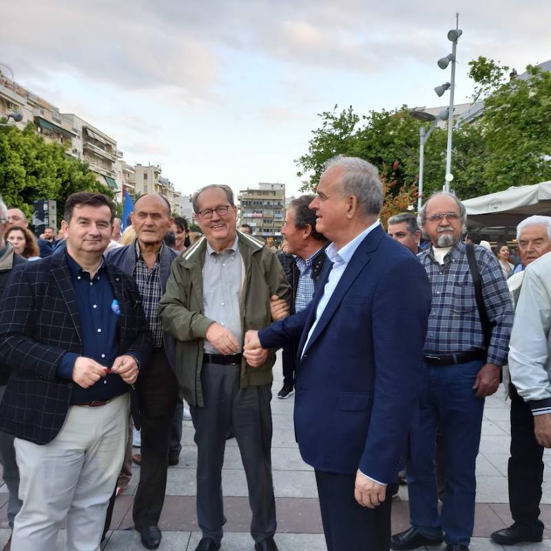 Σε γνώριμα λημέρια και  σε αχαρτογράφητα νερά