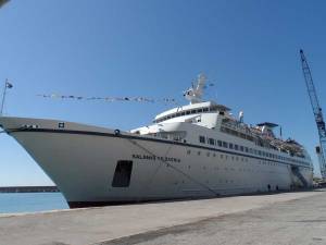Με 619 επιβάτες φτάνει στην Καλαμάτα το &quot;Salamis Filoxenia&quot;