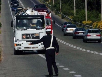 Ενισχυμένα μέτρα Τροχαίας σε όλη την επικράτεια κατά την περίοδο εορτασμού της 25ης Μαρτίου