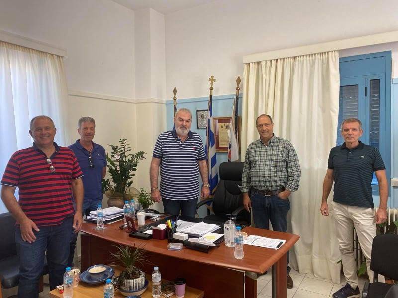 Τριφυλία: Λεβεντάκης με εταιρεία για διαχείριση πλαστικών θερμοκηπίων