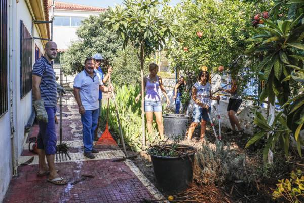 Εθελοντές καθάρισαν το Ειδικό Σχολείο 