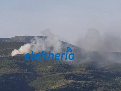 Κυπαρισσία: Αποπνικτική ατμόσφαιρα από την φωτιά στη χωματερή στο Αλιμάκι (βίντεο)