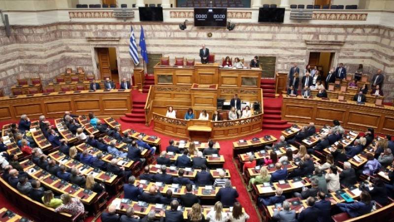Θυροκολλήθηκε το Προεδρικό Διάταγμα διάλυσης της Βουλής