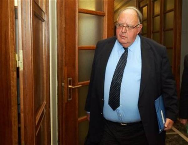 Πάγκαλος: Να συμμετέχει ο Παπανδρέου στους συνδυασμούς του ΠΑΣΟΚ