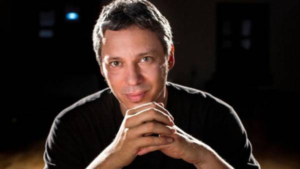 Ο Αλκίνοος Ιωαννίδης στο “Art farm Μαρίνη” στη Μεγάλη Μαντίνεια