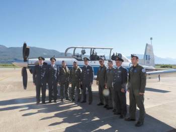Εντυπωσιακή αεροπορική επίδειξη από Τ-6Α &quot;Δαίδαλος&quot; στην Καλαμάτα (βίντεο και φωτογραφίες)