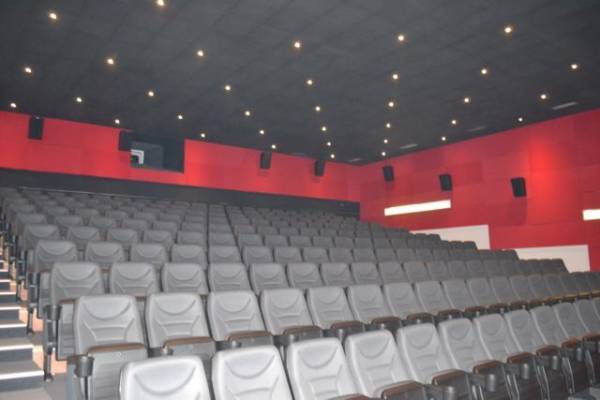 Εγκαινιάστηκε ο κινηματογράφος &quot;Cinelux&quot; στα Φιλιατρά