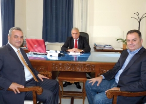 Επίσκεψη Κεφαλογιάννη στο Επιμελητήριο: &quot;Έχουμε χρέη και δεν μπορούμε να μειώσουμε τη φορολογία&quot;