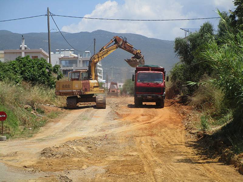 Εργασίες διάνοιξης της οδού Λήμνου