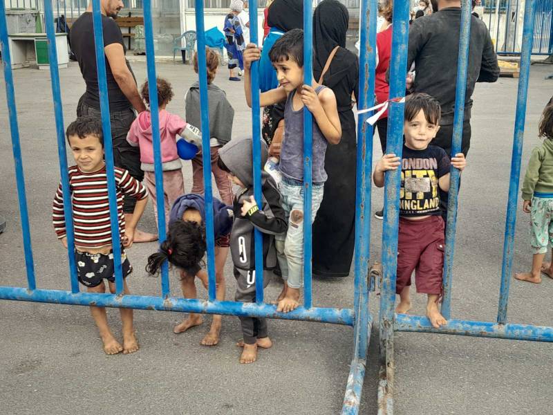 Κύμα αλληλεγγύης για τα προσφυγόπουλα