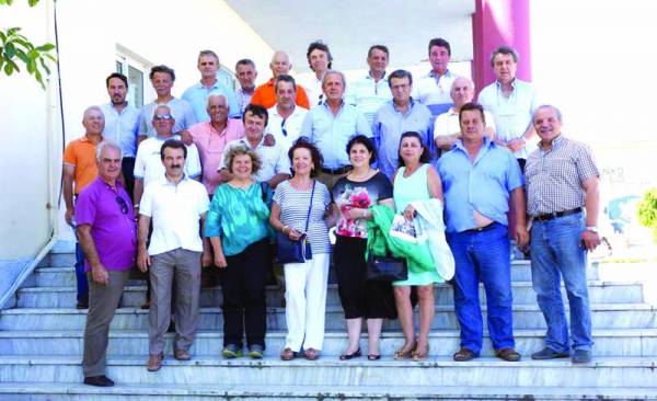 Οι απόφοιτοι λυκείου του 1977 συναντήθηκαν στην Κυπαρισσία