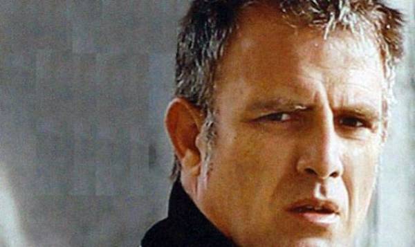 Πασχάλης Τσαρούχας: &quot;Το βιβλίο φτιάχνεται μέσα στο μυαλό μου και όταν έρθει η στιγμή βγαίνει όλο μαζί&quot;