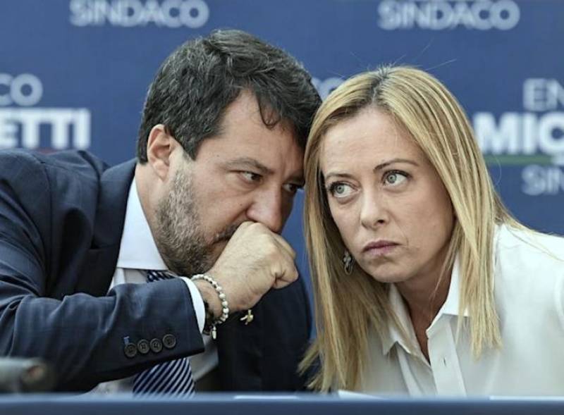 Ιταλία: Πυκνώνουν τα σύννεφα στις σχέσεις Μελόνι-Σαλβίνι (βίντεο)