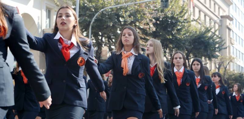 Σχολεία: 25η Μαρτίου χωρίς παρελάσεις - Εορτασμός στο Webex