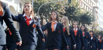 Σχολεία: 25η Μαρτίου χωρίς παρελάσεις - Εορτασμός στο Webex