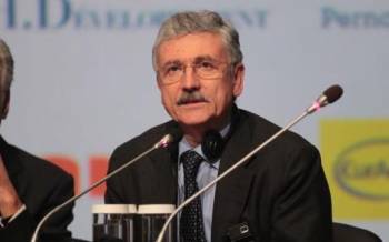 Ντ’ Αλέμα: &quot;Ατοπη η σημερινή παρέμβαση της Μέρκελ&quot;