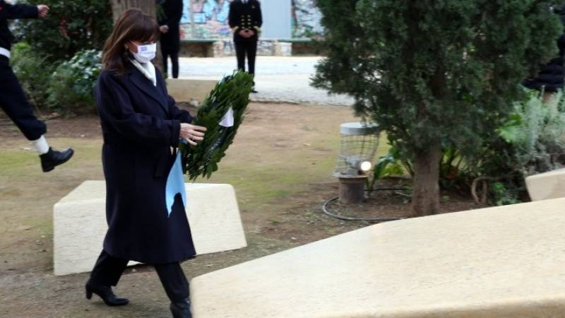 Κατερίνα Σακελλαροπούλου: Το Ολοκαύτωμα μας αφορά όλους, όχι μόνο τον εβραϊκό λαό