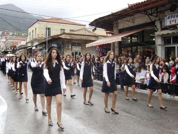 Η παρέλαση της 28ης Οκτωβρίου στην Κυπαρισσία