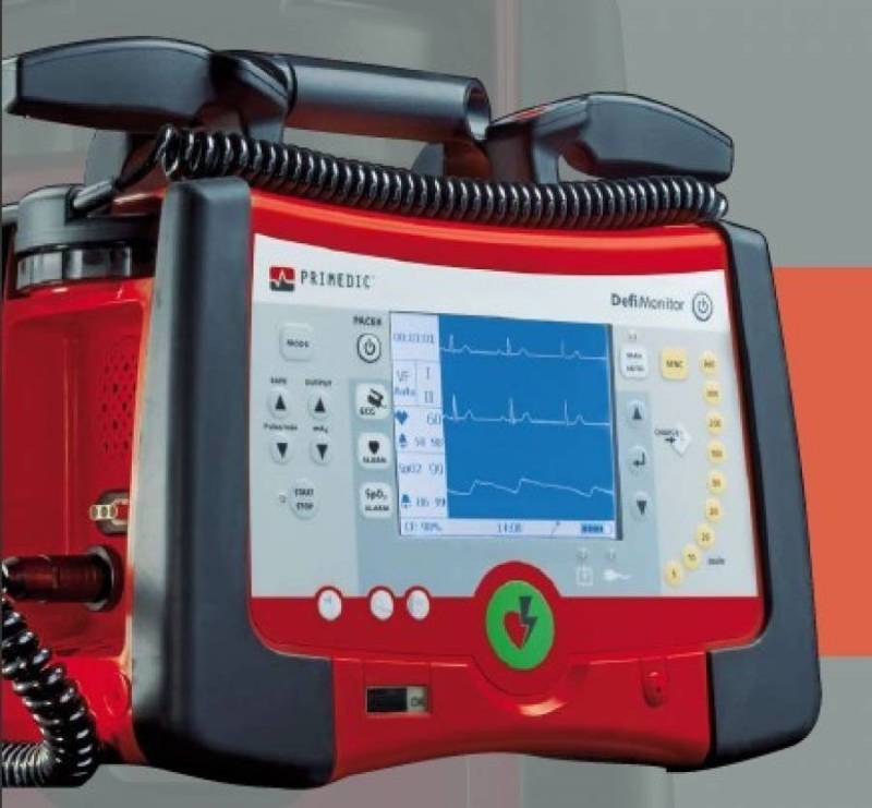 Αυτόματος εξωτερικός απινιδωτής στο Δώριο