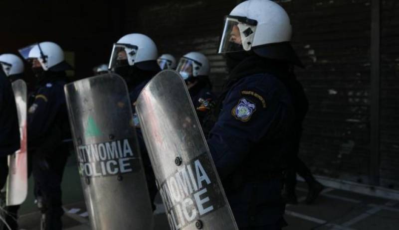 Επιχείρηση "σκούπα" της Αστυνομίας στην Ομόνοια