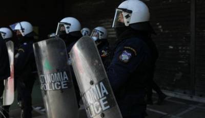 Επιχείρηση "σκούπα" της Αστυνομίας στην Ομόνοια