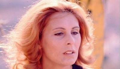 Πέθανε η τραγουδίστρια Ρένα Κουμιώτη (βίντεο)