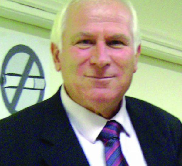 Ο Καλκαβούρας νουθετεί τους συμβούλους της πλειοψηφίας