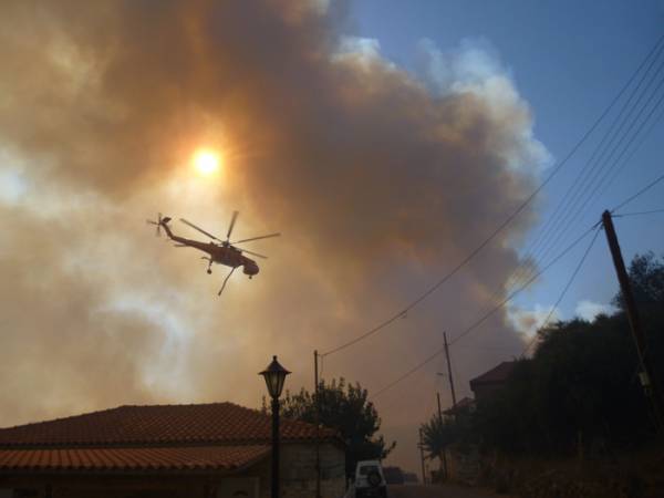 Φωτογραφίες από τη φωτιά στην Αρχαία Μεσσήνη