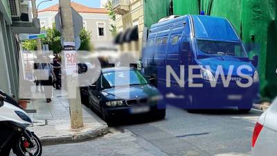 Στην Καλαμάτα υπό δρακόντεια μέτρα ασφαλείας η  Πόλα Ρούπα για να δει την οικογένειά της