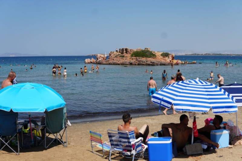 Νέο ισχυρό κύμα καύσωνα από την Πέμπτη με 43άρια – Καμπανάκι για αυξημένο κίνδυνο πυρκαγιάς (βίντεο)