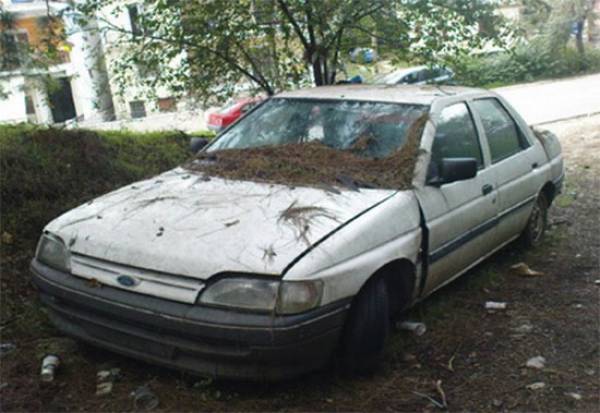 Σύμβαση για απομάκρυνση εγκαταλελειμμένων οχημάτων στην Καλαμάτα