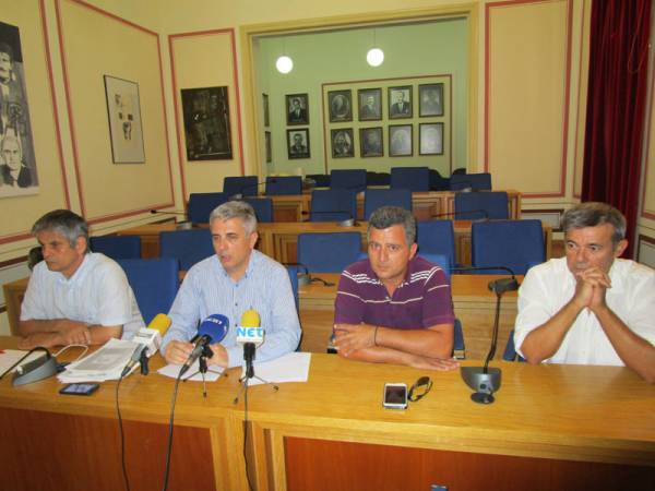 Μάκαρης κατά Νίκα για τις πλημμύρες