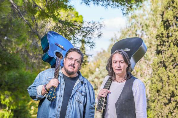 Δεύτερη συναυλία Μαχαιρίτσα - Κότσιρα σήμερα στο Κάστρο της Καλαμάτας