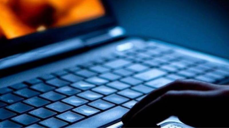Συνελήφθησαν τρία άτομα για υποθέσεις πορνογραφίας ανηλίκων