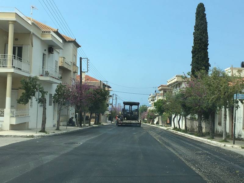 Ασφαλτος σε κεντρικούς δρόμους της Κυπαρισσίας