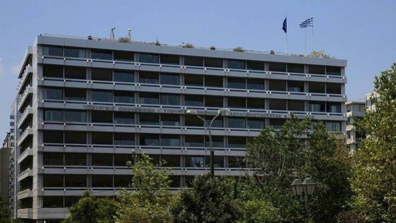 Μειώνεται η προκαταβολή φόρου - Καταργείται και για το 2022 η εισφορά αλληλεγγύης στον ιδιωτικό τομέα