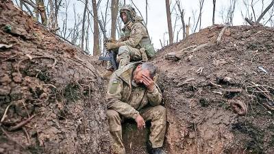 Δύο χρόνια από την ρωσική εισβολή στην Ουκρανία: εκρηκτικό κοκτέιλ από θάνατο, καταστροφή και δυστυχία