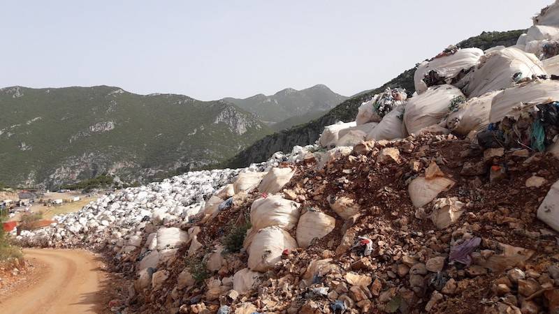 Αντιδράσεις για σταθμό μεταφόρτωσης απορριμμάτων στη Μαραθόλακκα (βίντεο)