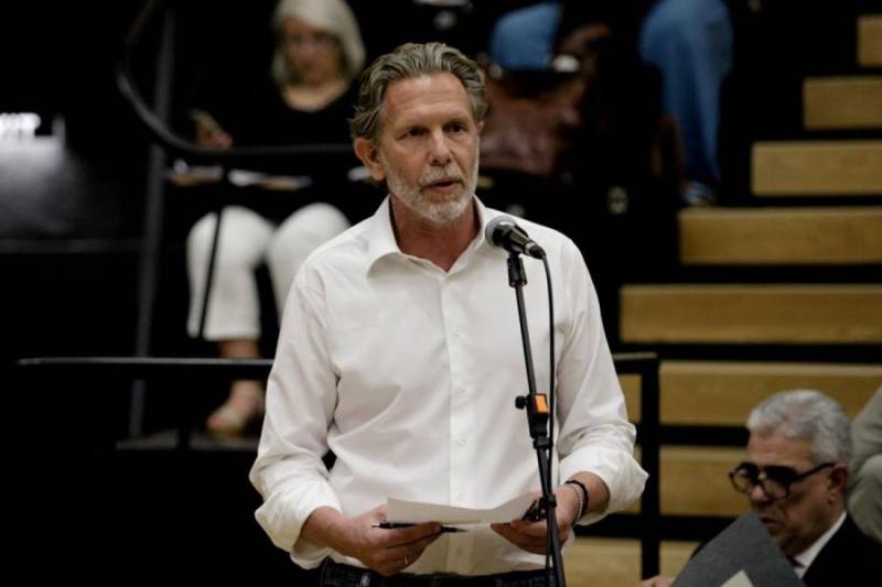 Ο Παύλος Γερουλάνος θέτει υποψηφιότητα για την ηγεσία του Κινήματος Αλλαγής